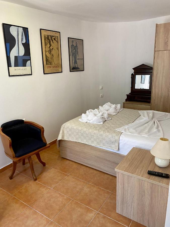 Pensionat Ritsa Art Chania (Crete)
